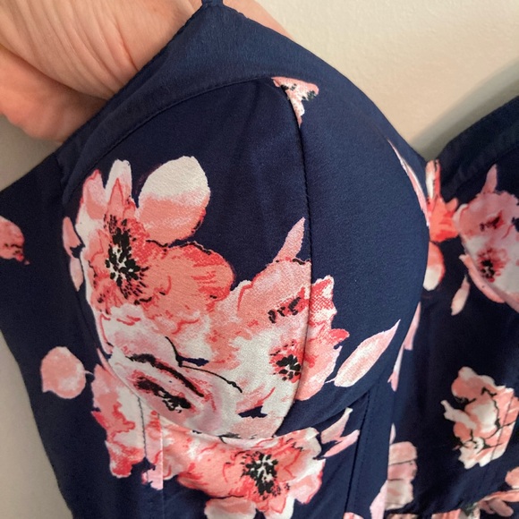 SALE❗️Band of Gypsies Women’s Large Navy Pink White Floral Spaghetti strap Dress - Picture 4 of 17